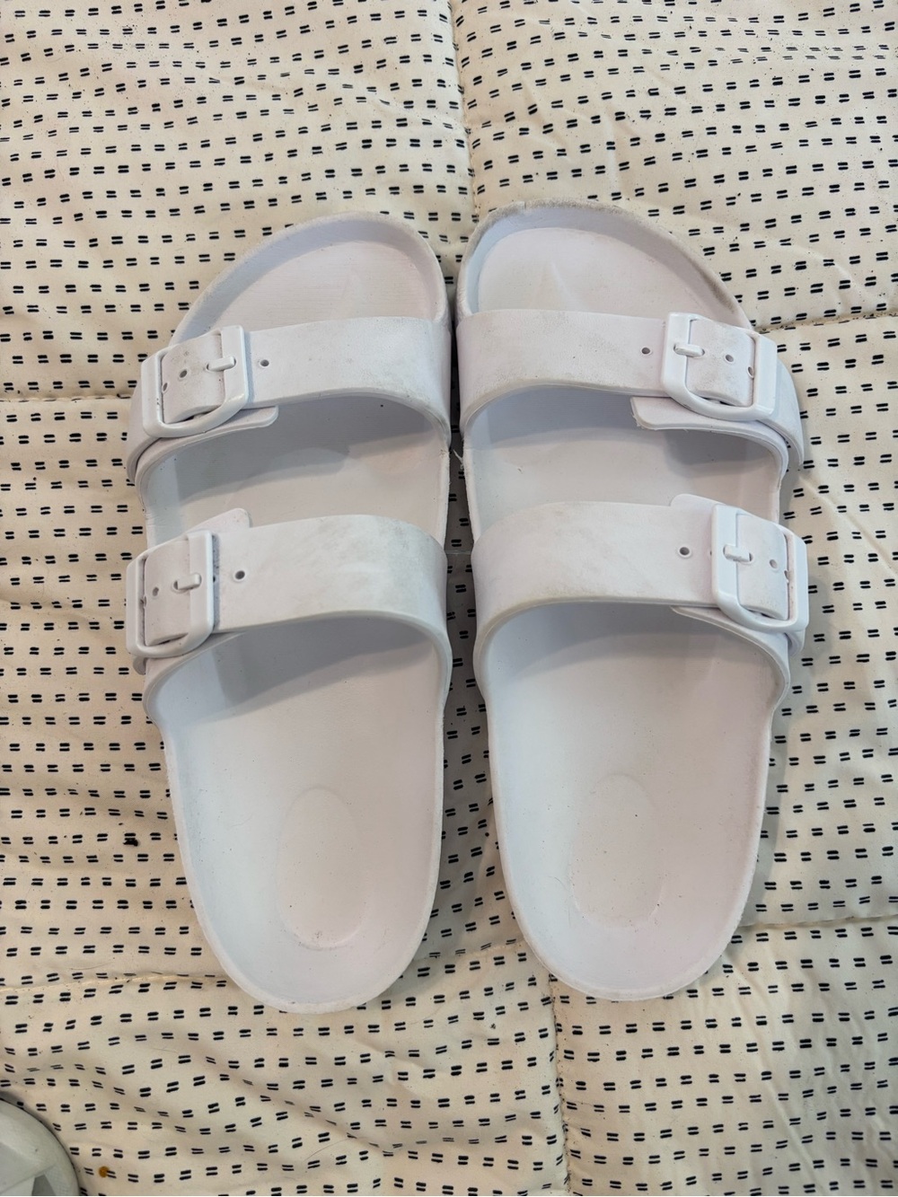 White Double-Buckle Slide Sandals Sz 6